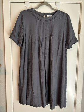 Old Navy Gray Pintuck Round-Neck Tunic